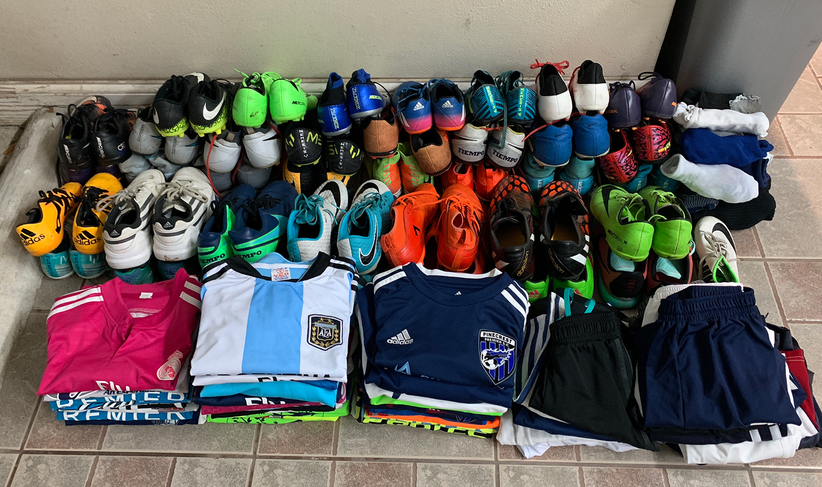 donate-soccer-shoes-equipment